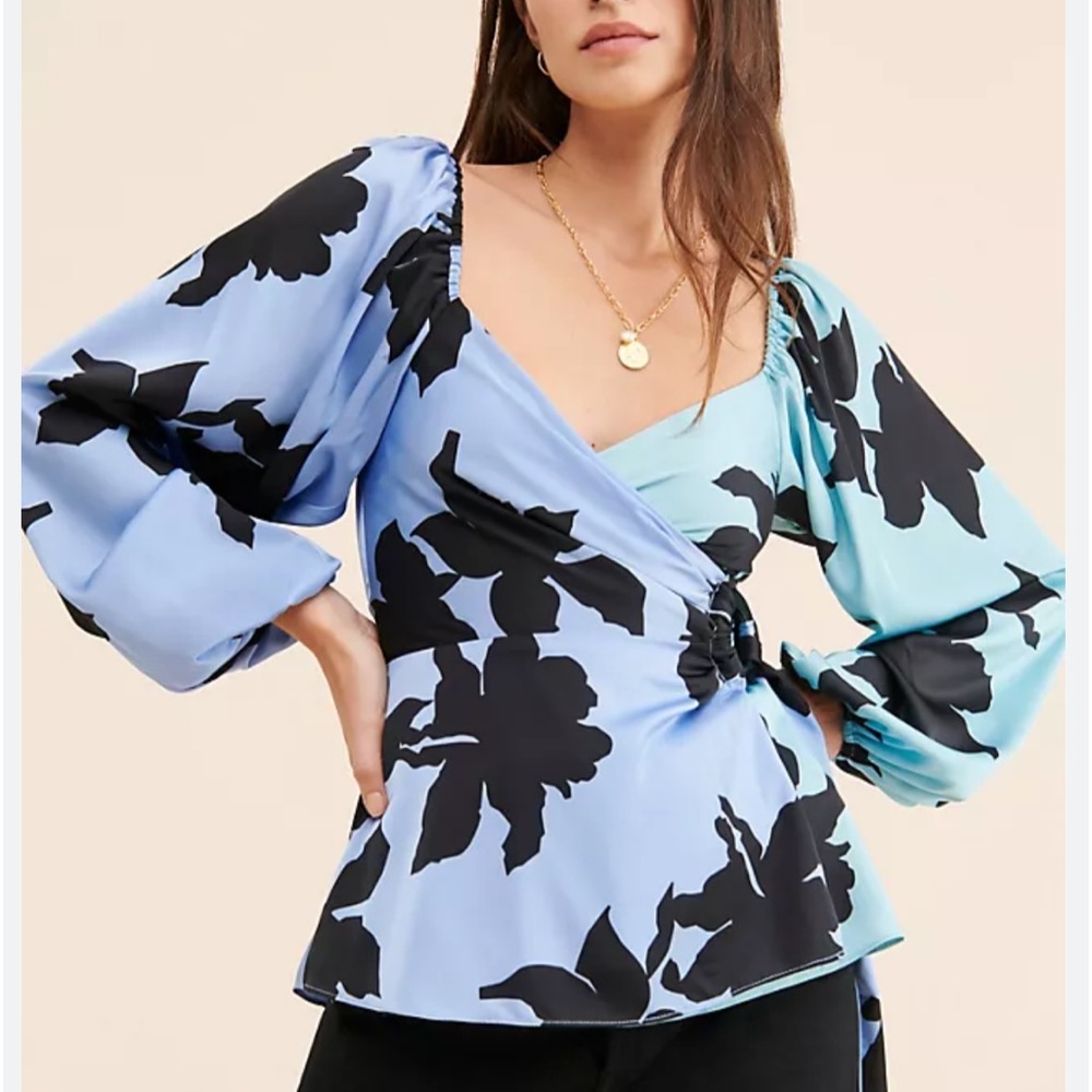 Hutch Shadow Floral Wrap Blouse Size Medium
